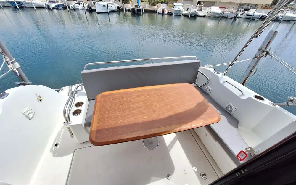 slider 16 Beneteau Antares 9 OB