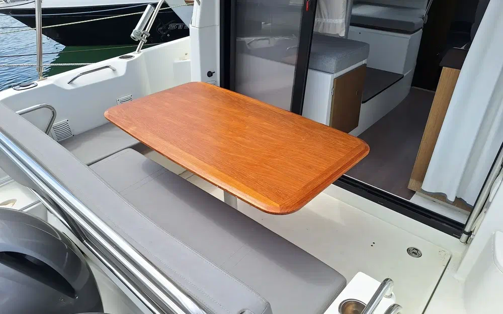 slider 1 Beneteau Antares 9 OB