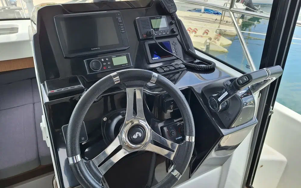 slider 7 Beneteau Antares 9 OB