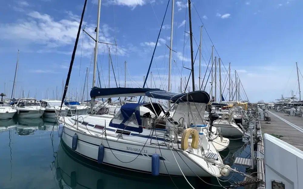 slider 0 Bavaria 32 Cruiser