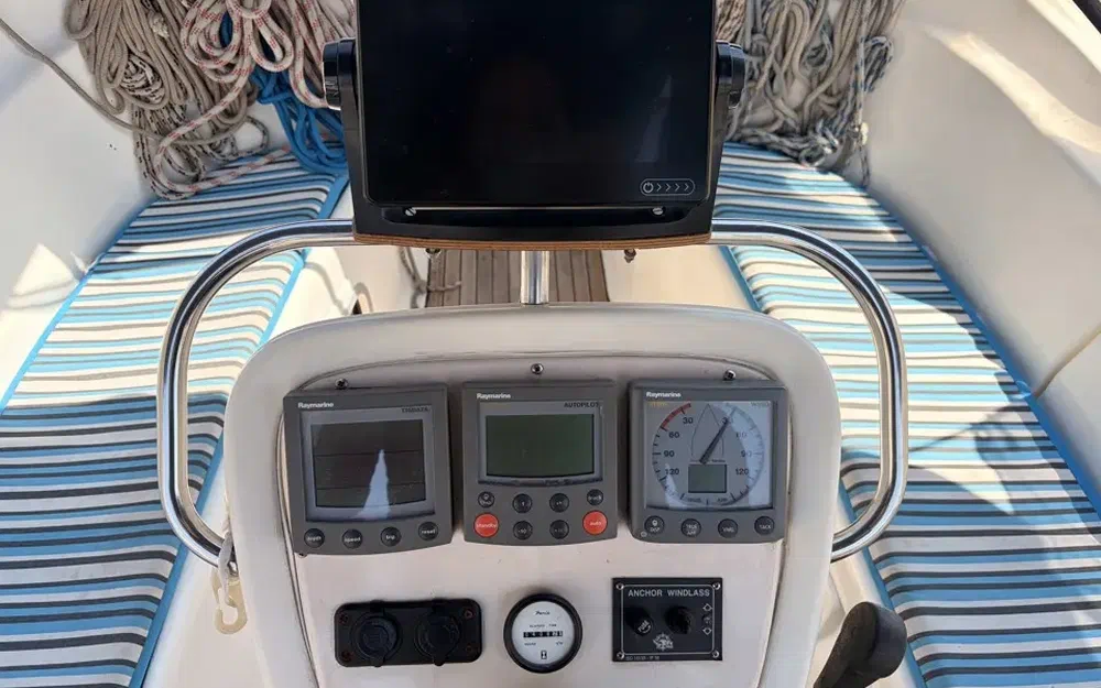 slider 4 Bavaria 32 Cruiser