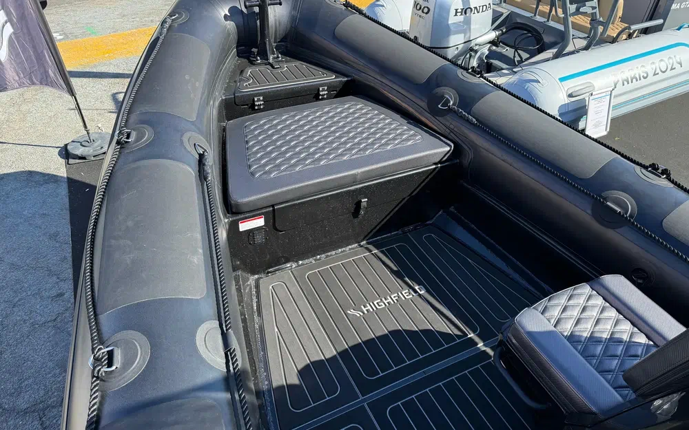 slider 2 Highfield Patrol 700