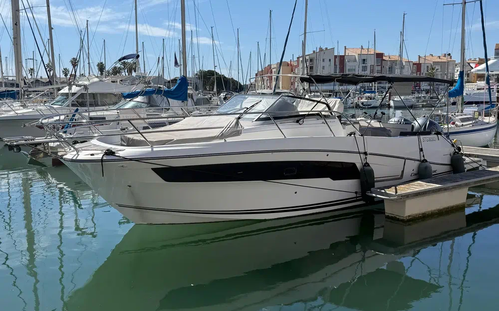 slider 0 Jeanneau Cap Camarat 10.5 WA Cap Camarat 10.5 Wa Serie 2