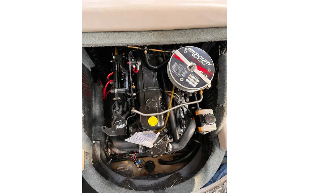 slider 11 Bayliner Capri 1750 Bowrider