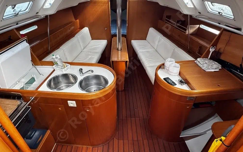 slider 9 Beneteau First 36 S7