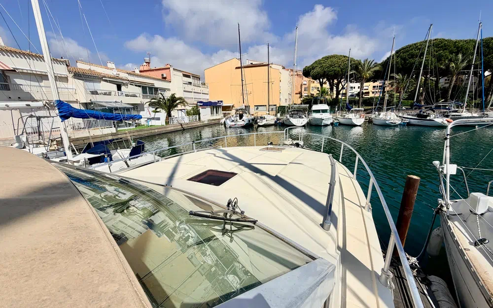 slider 8 Raffaelli Typhoon Middle Day