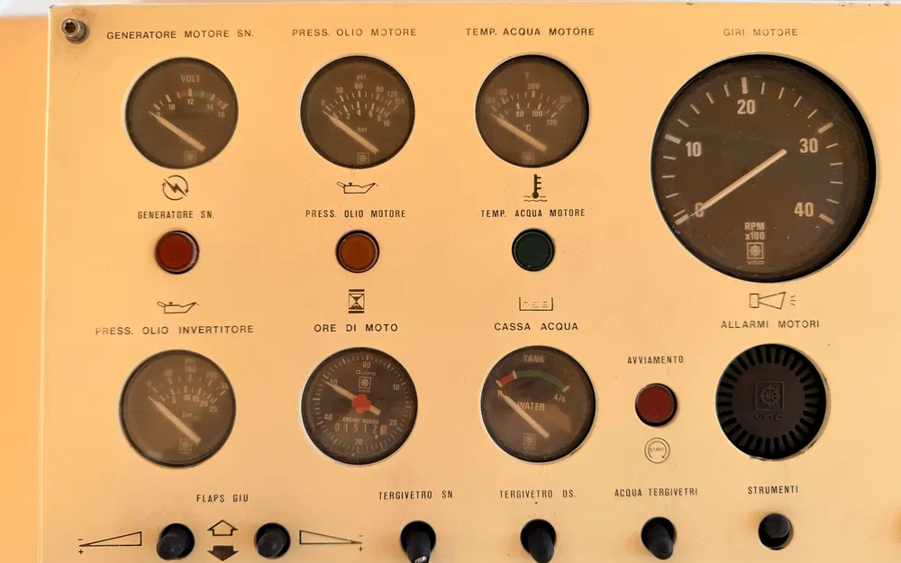 slider 18 Raffaelli Typhoon Middle Day