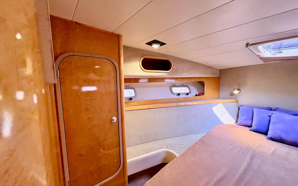 slider 24 Raffaelli Typhoon Middle Day