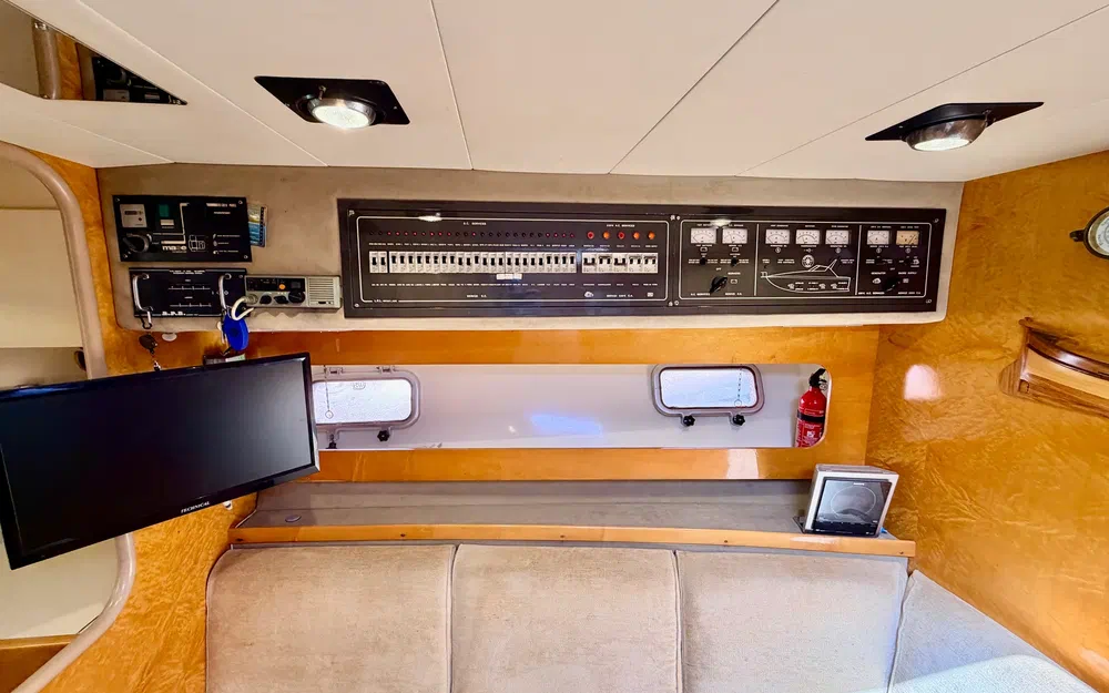 slider 15 Raffaelli Typhoon Middle Day