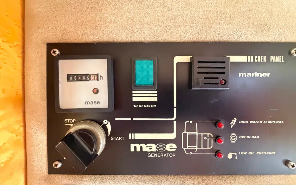 slider 16 Raffaelli Typhoon Middle Day