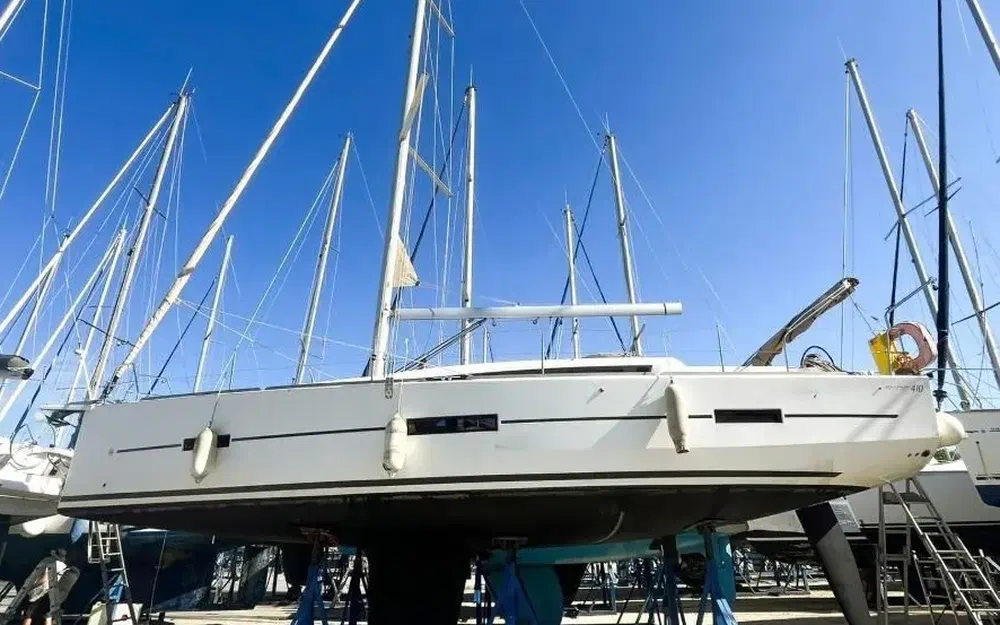 slider 0 Dufour 410 Grand Large