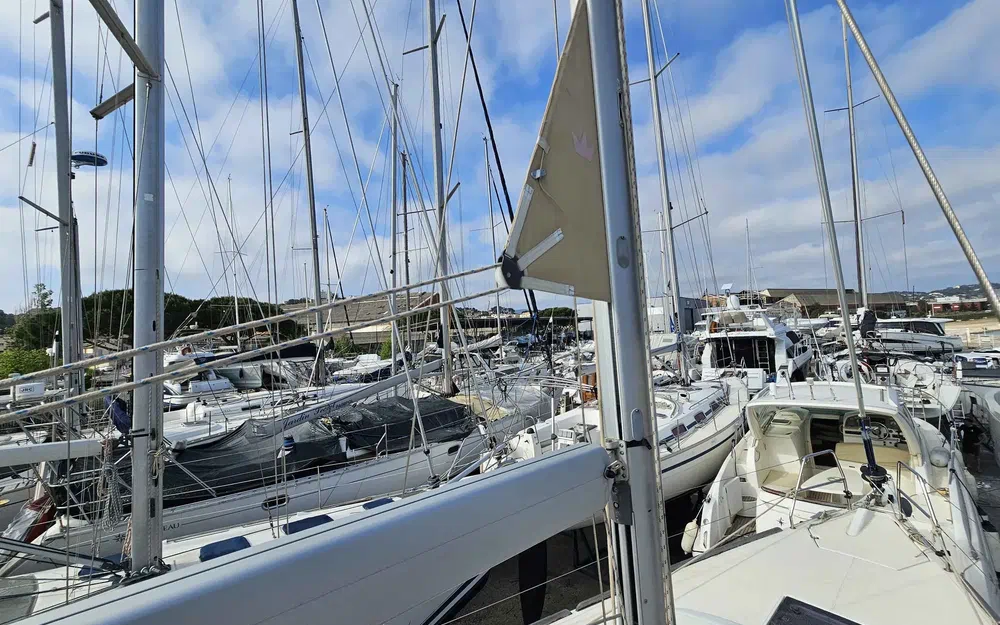 slider 11 Dufour 410 Grand Large