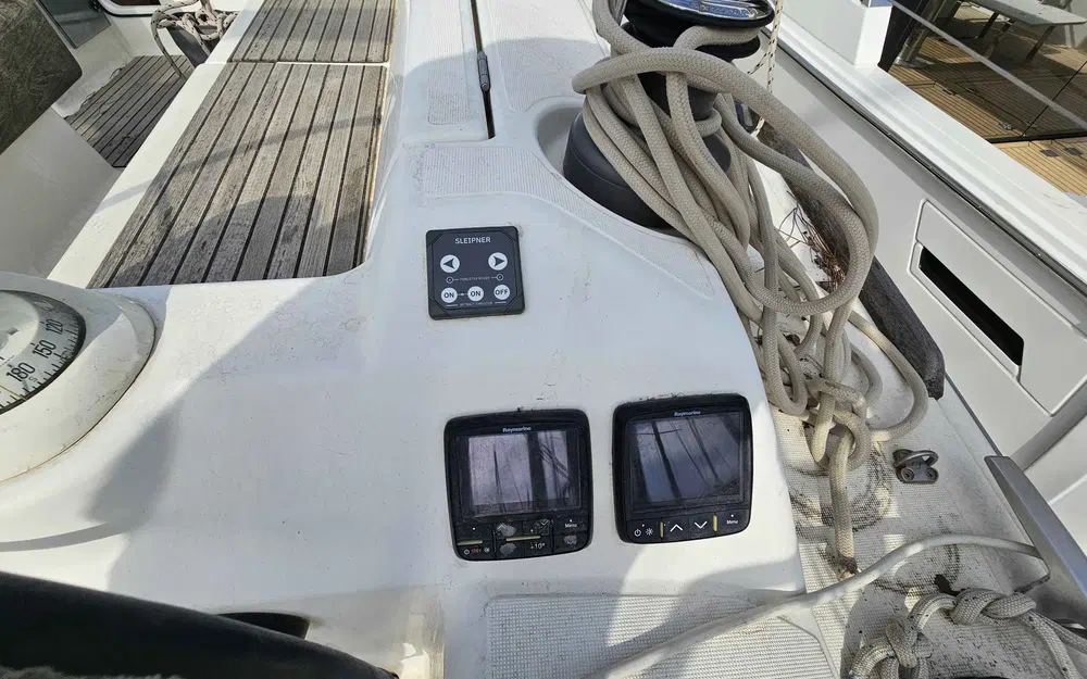 slider 15 Dufour 410 Grand Large