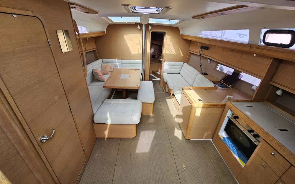 slider 18 Dufour 410 Grand Large