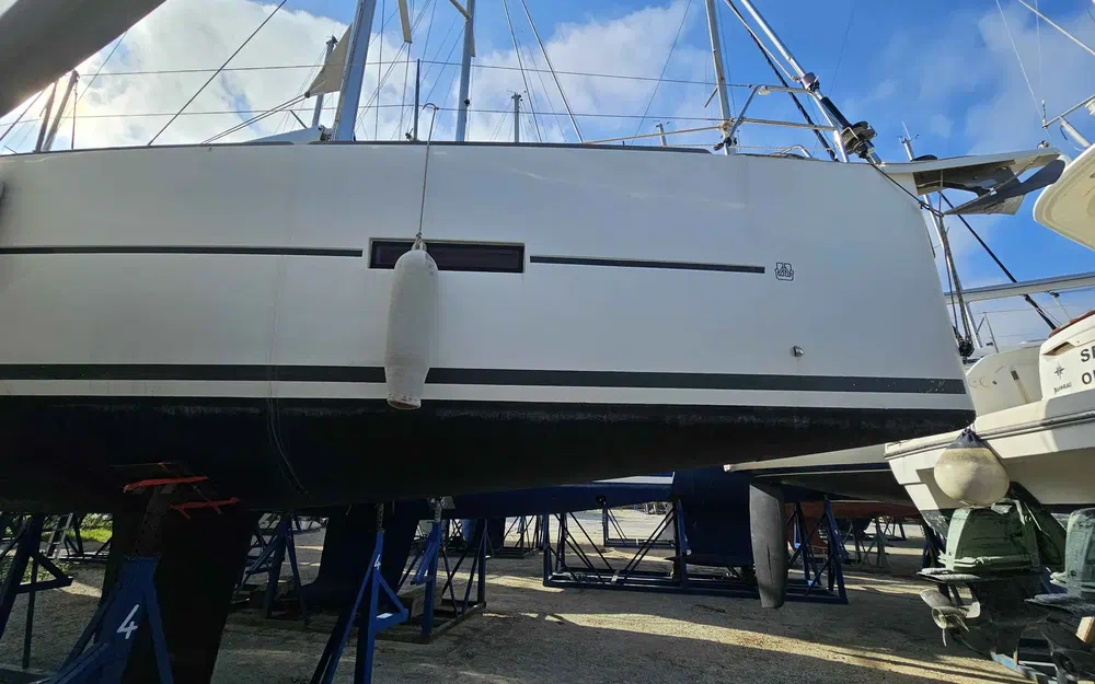 slider 4 Dufour 410 Grand Large