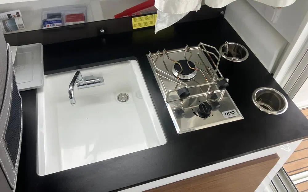 slider 10 Jeanneau Merry Fisher 795 Serie 2