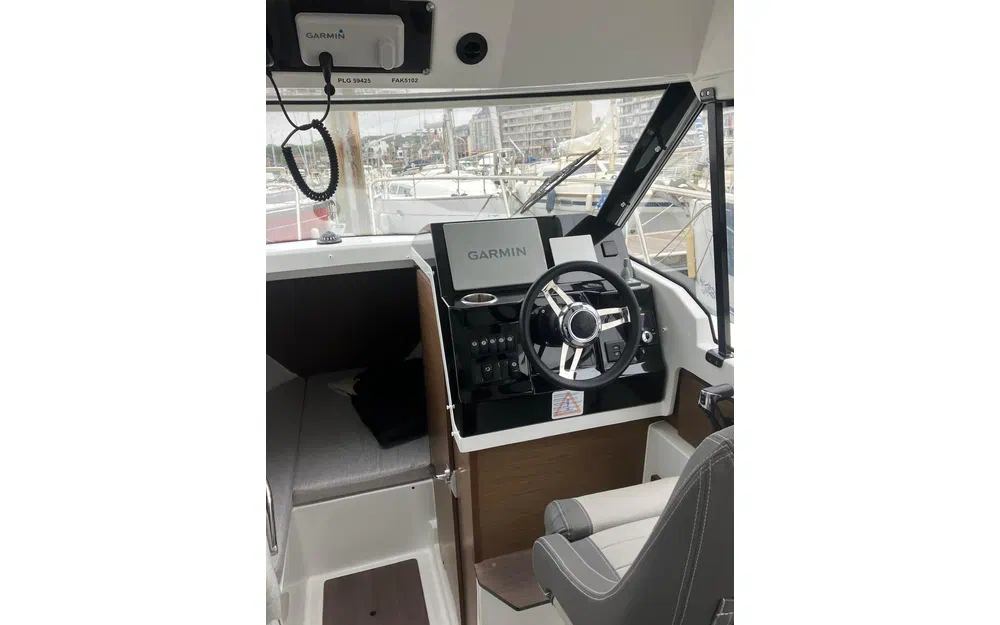 slider 12 Jeanneau Merry Fisher 795 Serie 2