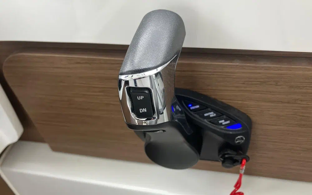 slider 8 Jeanneau Merry Fisher 795 Serie 2