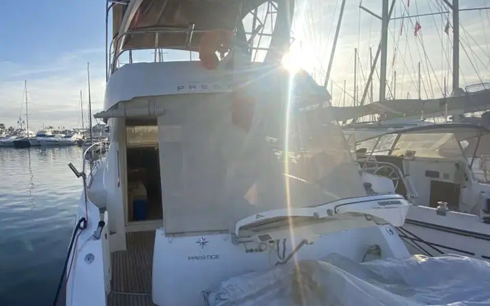 slider 3 Jeanneau Prestige 39 Fly