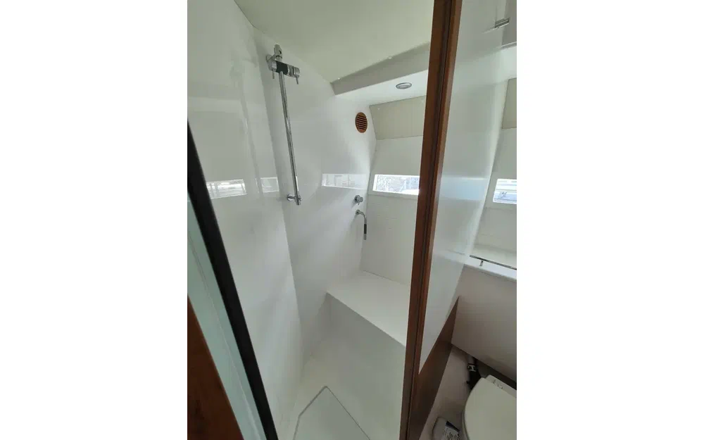slider 62 Delta Marine Delta 33