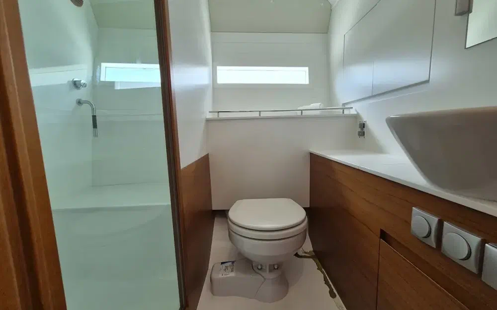 slider 64 Delta Marine Delta 33
