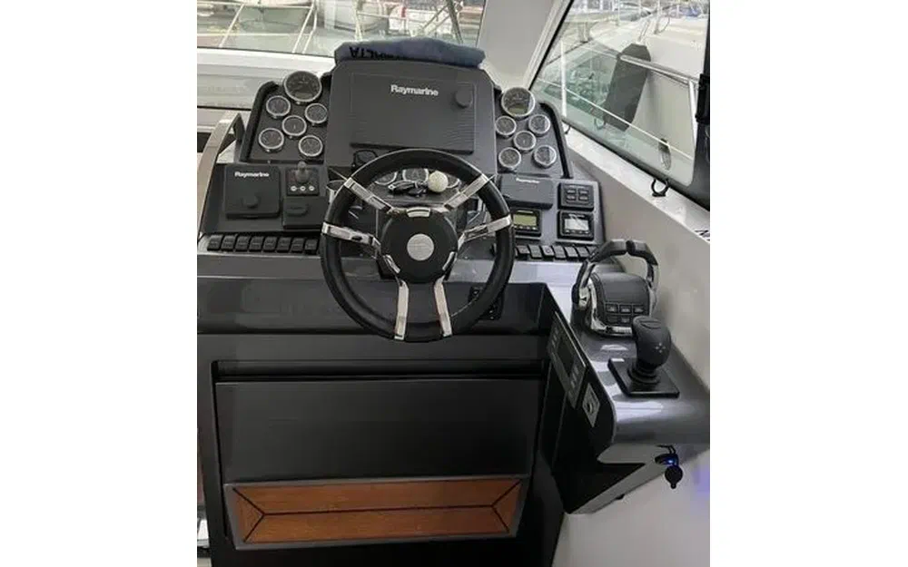 slider 13 Galeon 405 HTL
