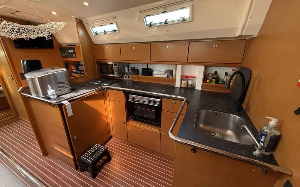 slider 23 Bavaria 50 Cruiser