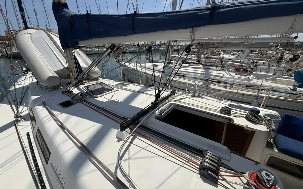 slider 7 Dufour 425