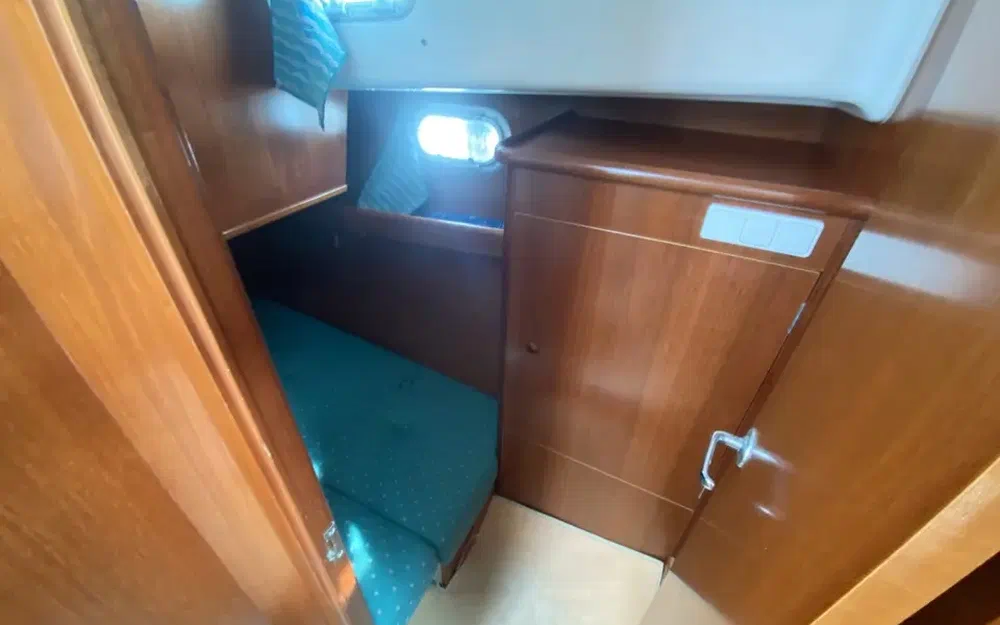 slider 26 Beneteau Antares 10.80
