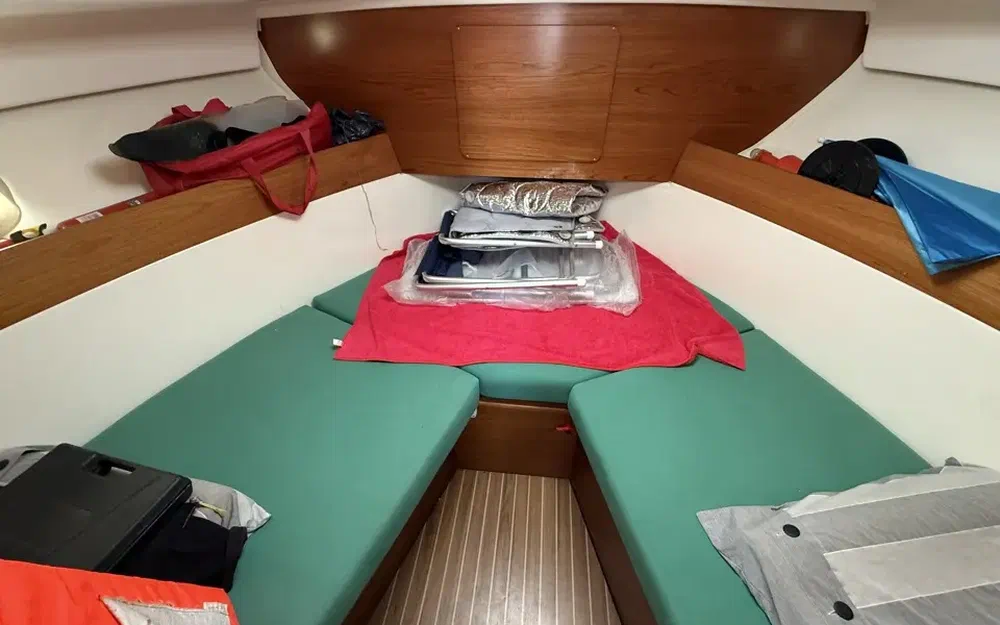 slider 6 Jeanneau Merry Fisher 805