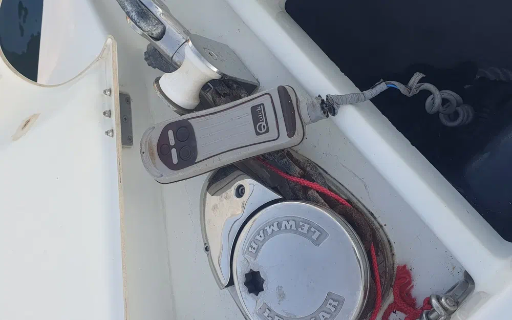 slider 9 Beneteau Flyer Gran Turismo 38