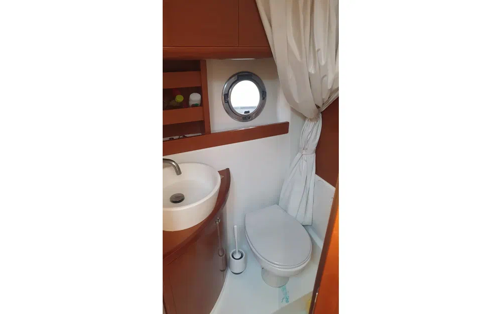 slider 10 Beneteau Flyer Gran Turismo 38