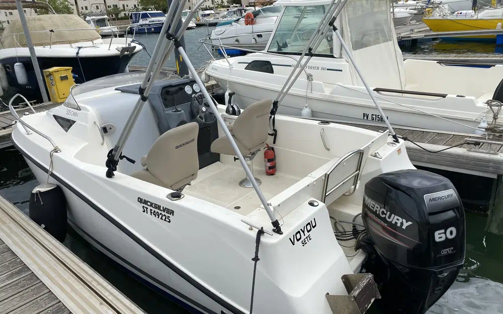 slider 1 Quicksilver Activ 505 Cabin