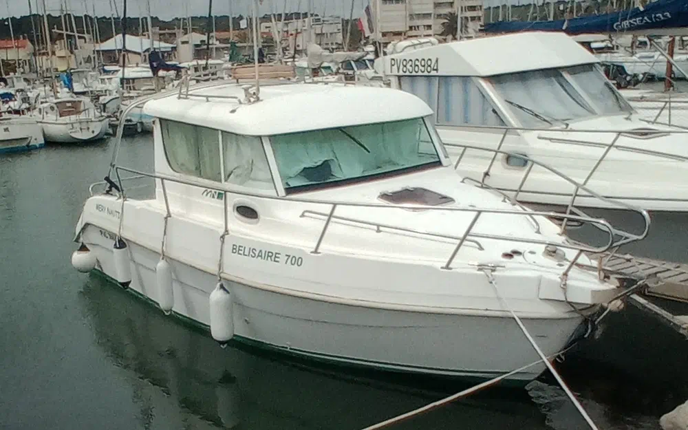 slider 0 Mery Nautic Belisaire 700