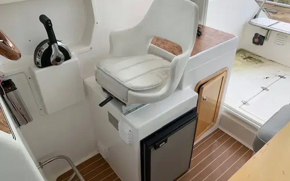 slider 4 Mery Nautic Belisaire 700