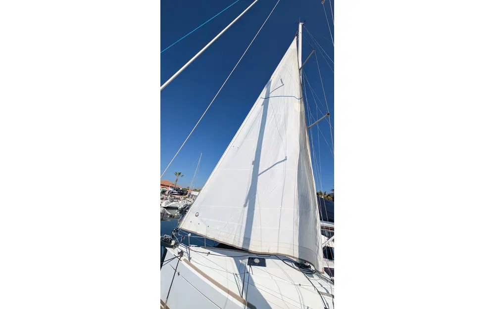slider 10 Jeanneau Sun Odyssey 379