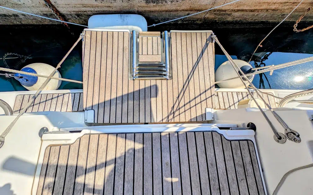 slider 12 Jeanneau Sun Odyssey 379