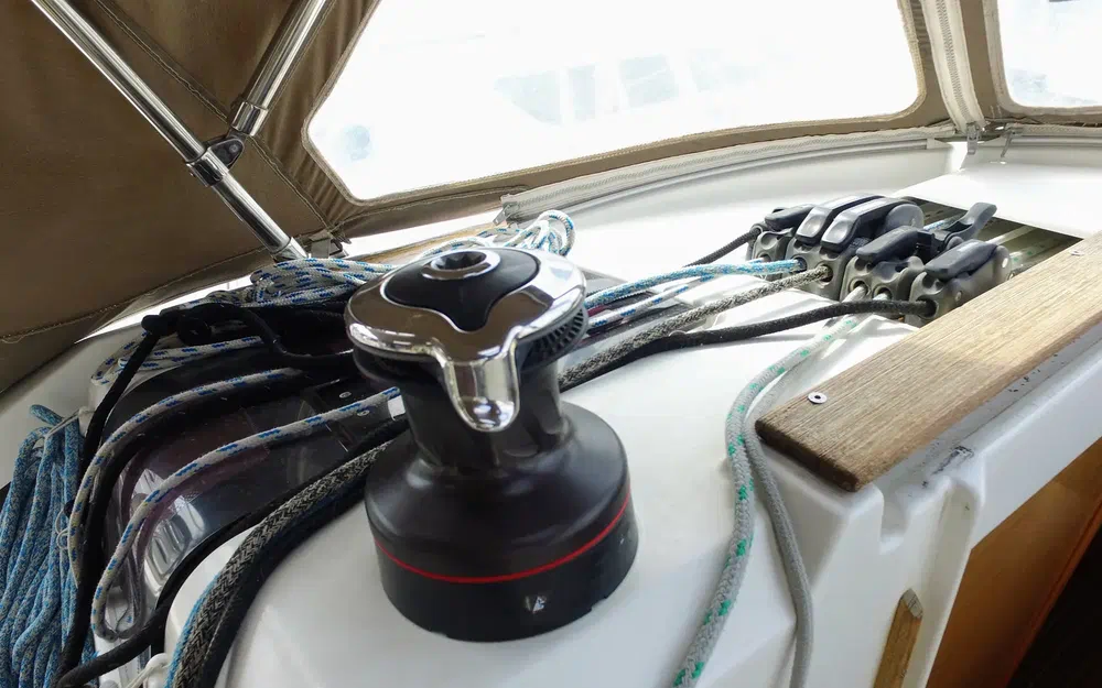 slider 14 Jeanneau Sun Odyssey 379