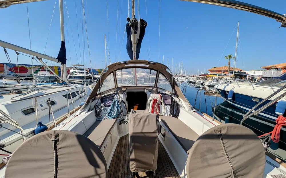 slider 8 Jeanneau Sun Odyssey 379
