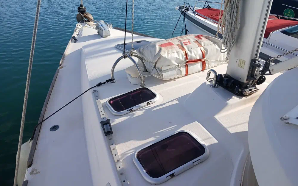 slider 5 Dufour Atoll 37