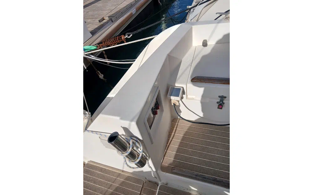 slider 6 Dufour Atoll 37
