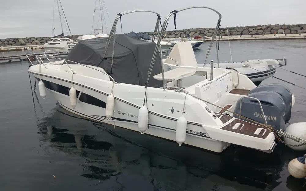 slider 0 Jeanneau Cap Camarat 9.0 WA