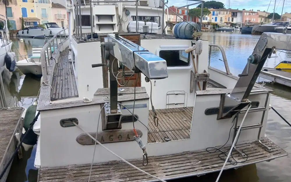 slider 0 Grand Banks 40