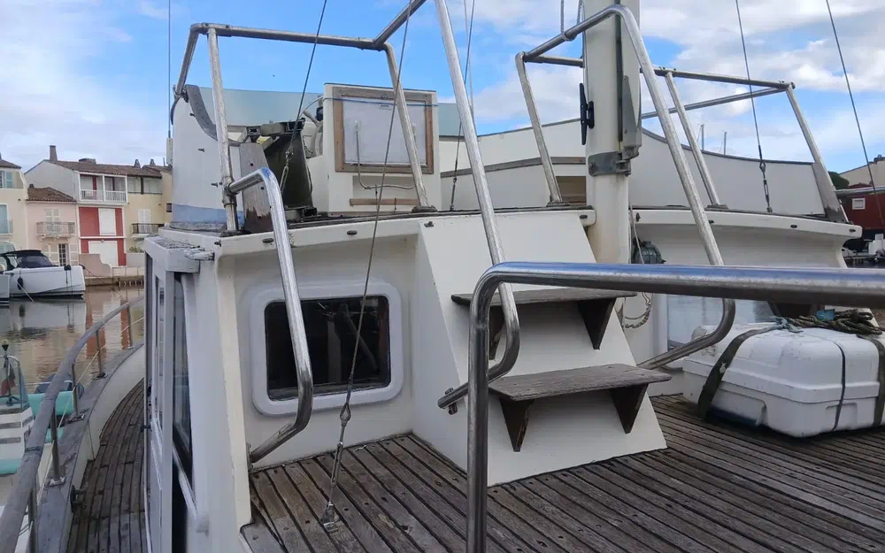 slider 3 Grand Banks 40