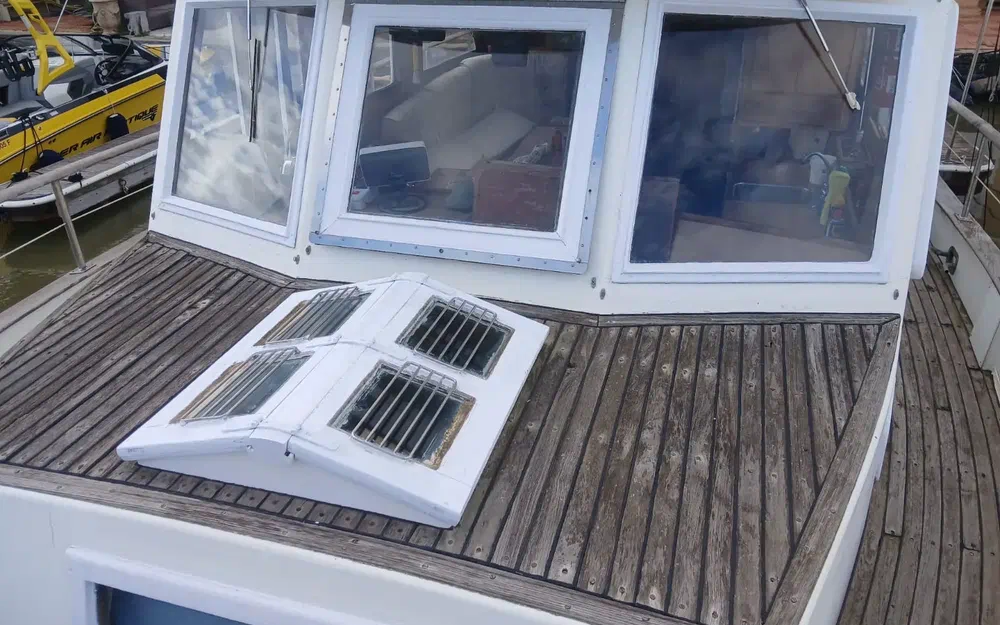 slider 4 Grand Banks 40