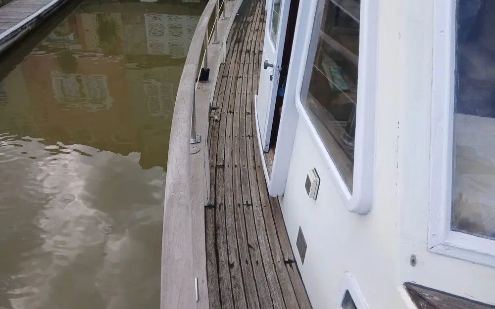 slider 5 Grand Banks 40