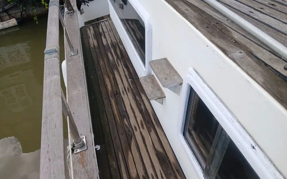 slider 6 Grand Banks 40