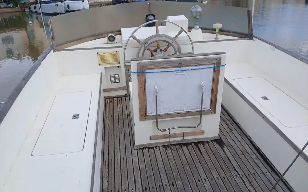 slider 8 Grand Banks 40