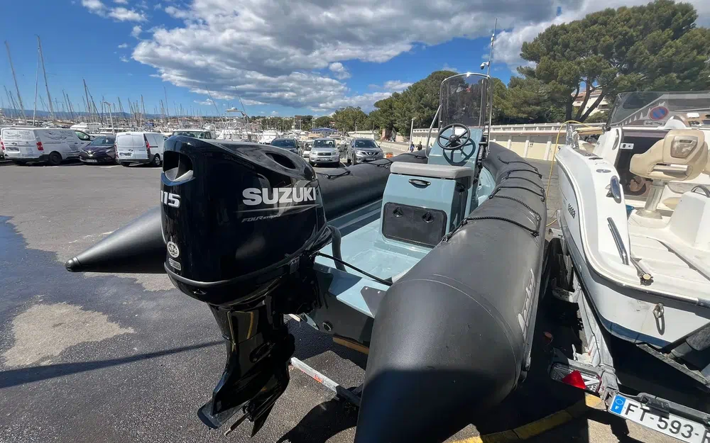 slider 9 Bombard Explorer 600