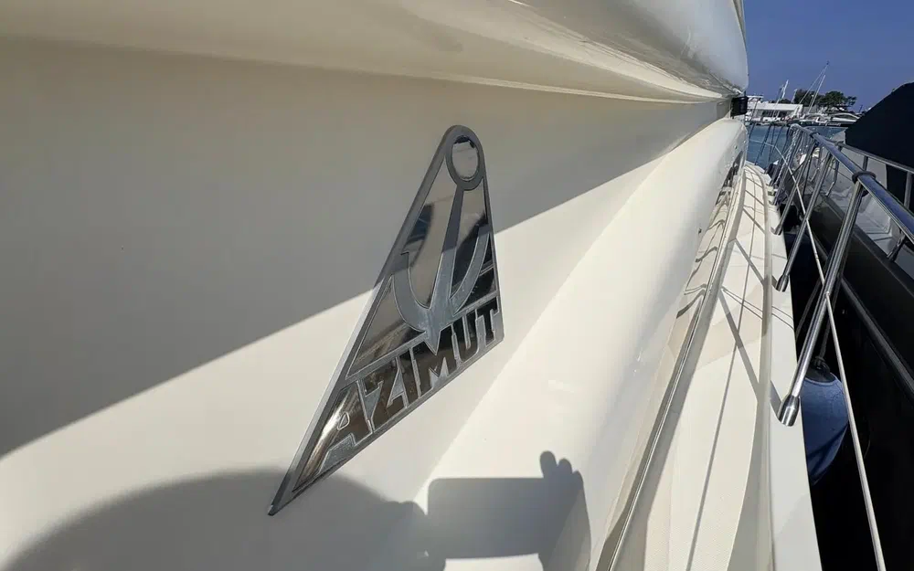 slider 15 Azimut 62